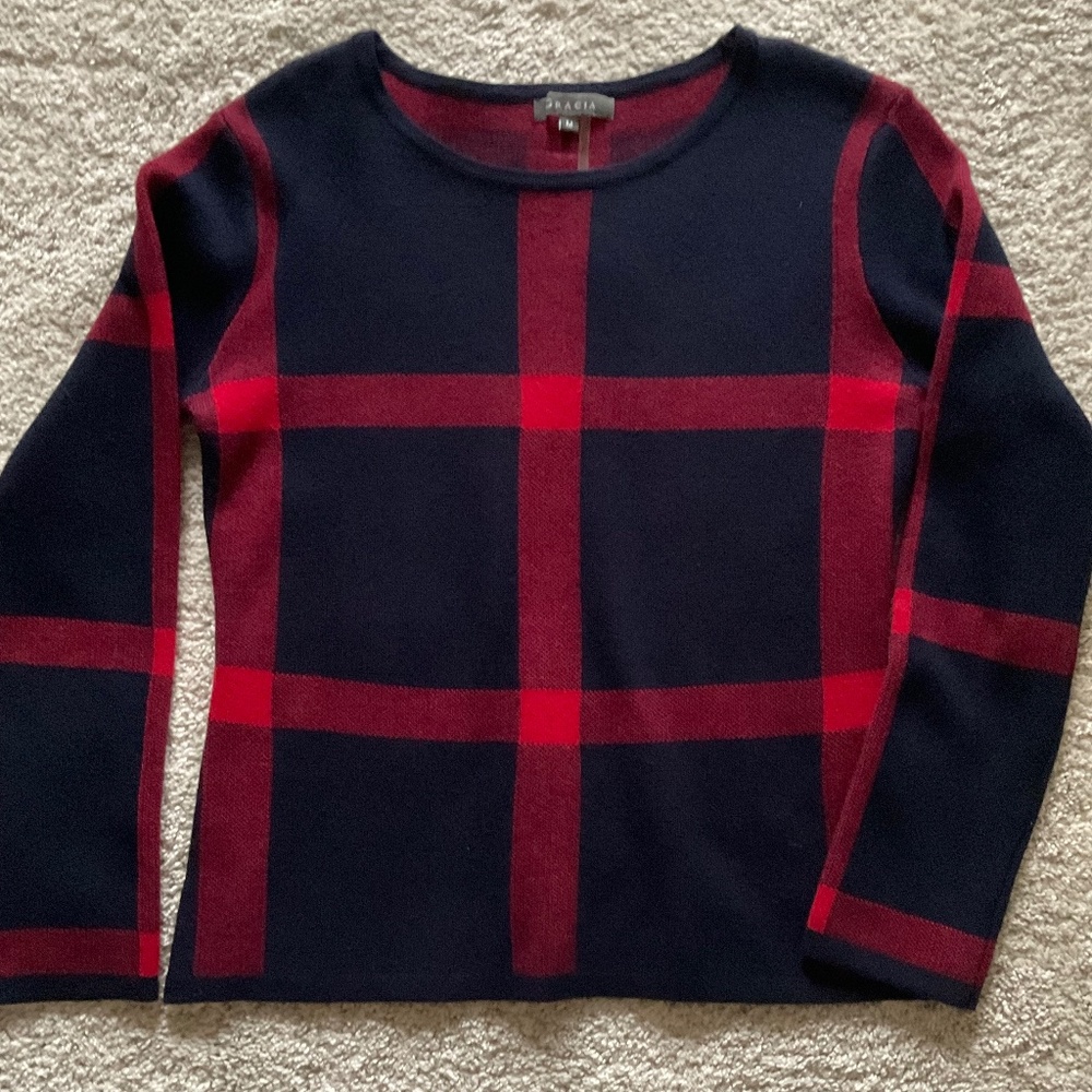Gracia Womens Sweater